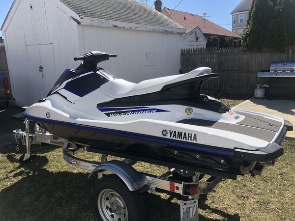 2018 yamaha waverunner ex