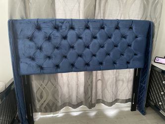 Queen Velvet Tufted Head Board