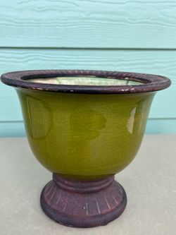Pedestal Plant Pot