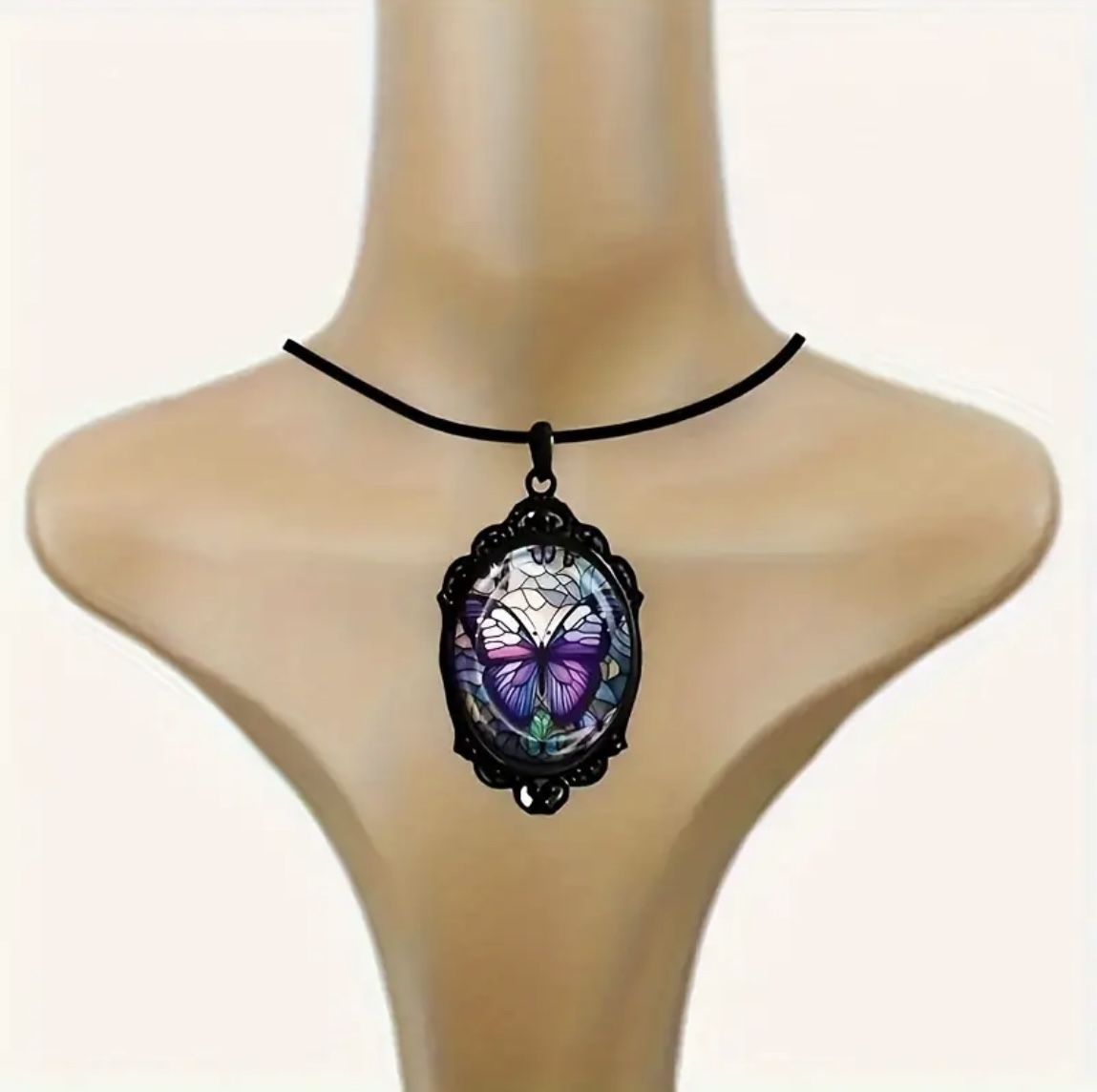 Brand New Adorable Butterfly Oval Pendant Necklace