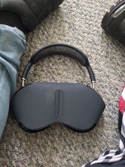 Apple AirPods Max Headphones Space Gray
