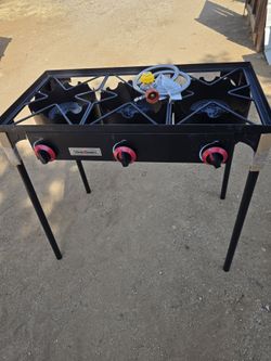 Estufa de 3 quemadores nueva en caja