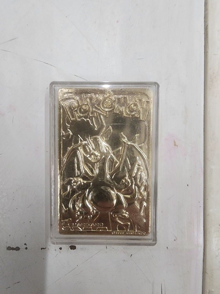 vintage 24k gold Charizard Pokmon card