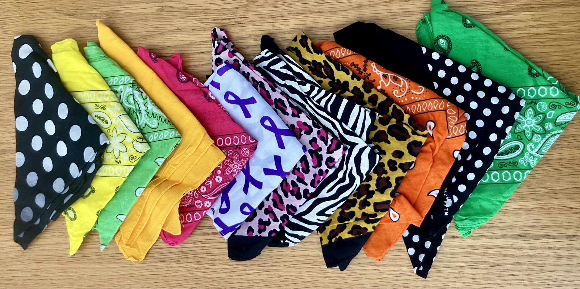 12 Piece Multicolored Bandannas (CLEAN/Great Condition)