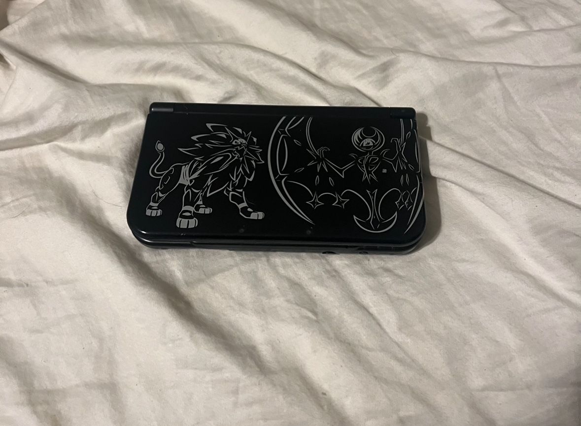 3DS Xl Pokémon Sun and Moon limited edition 