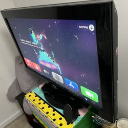 30” LG TV