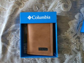 Columbia Wallet Brown (Never used)