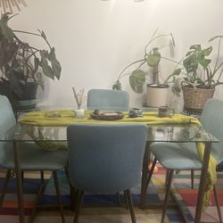 Glass Table With 4 Chairs To Match 