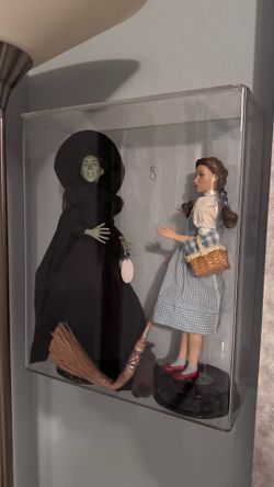 Wizard of oz set and case
