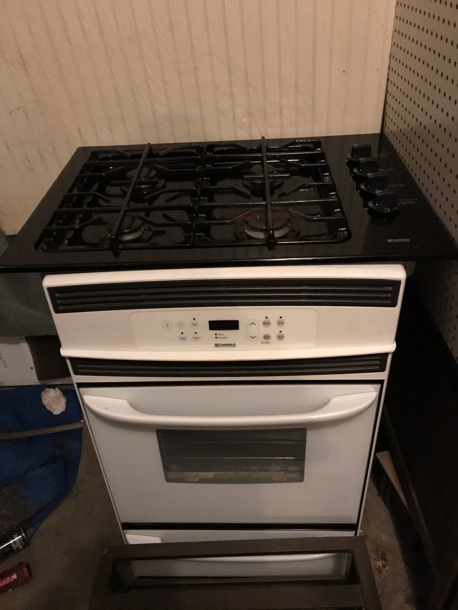 Kenmore gas range top stove and electric oven model number 790.30172400