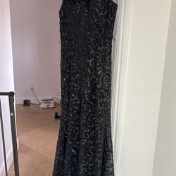 Vestido Para Fiesta 70 Solo Lo Use Una Vez Es Como Para Alguien Que Pese 125 Y Mida 1.3