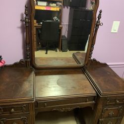 Beautiful Antique Vanity 