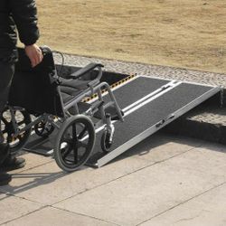 6 ft. Portable Wheelchair Ramp 72 in. L x 29 in. W x 2 in. H Non-Slip Aluminum Folding 800lb limit