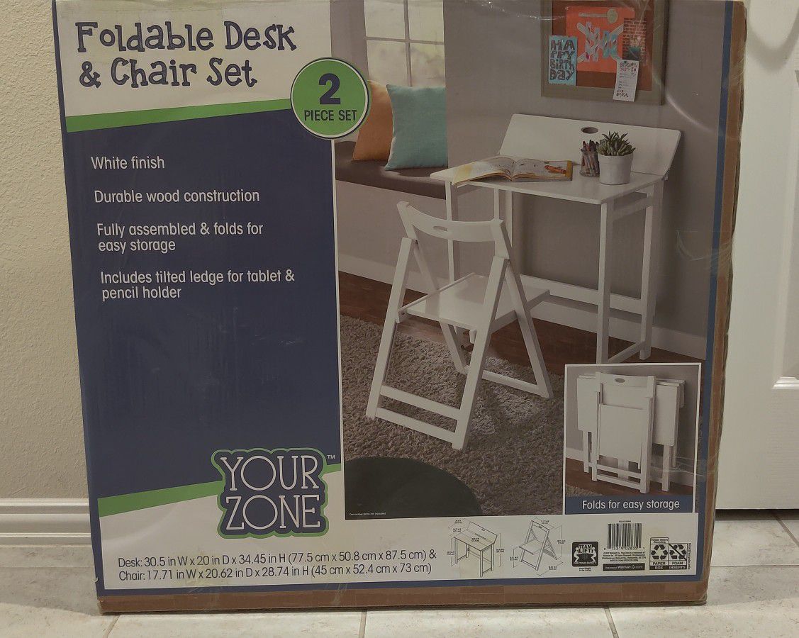 Foldable Kids Desk And Chair - New