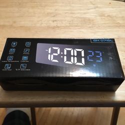 plug in led clock