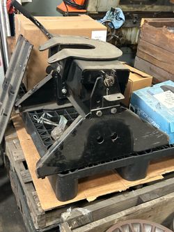 RBW X-16 5th Wheel Hitch