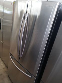 Samsung 33" stainless steel french door refrigerator - Free delivery