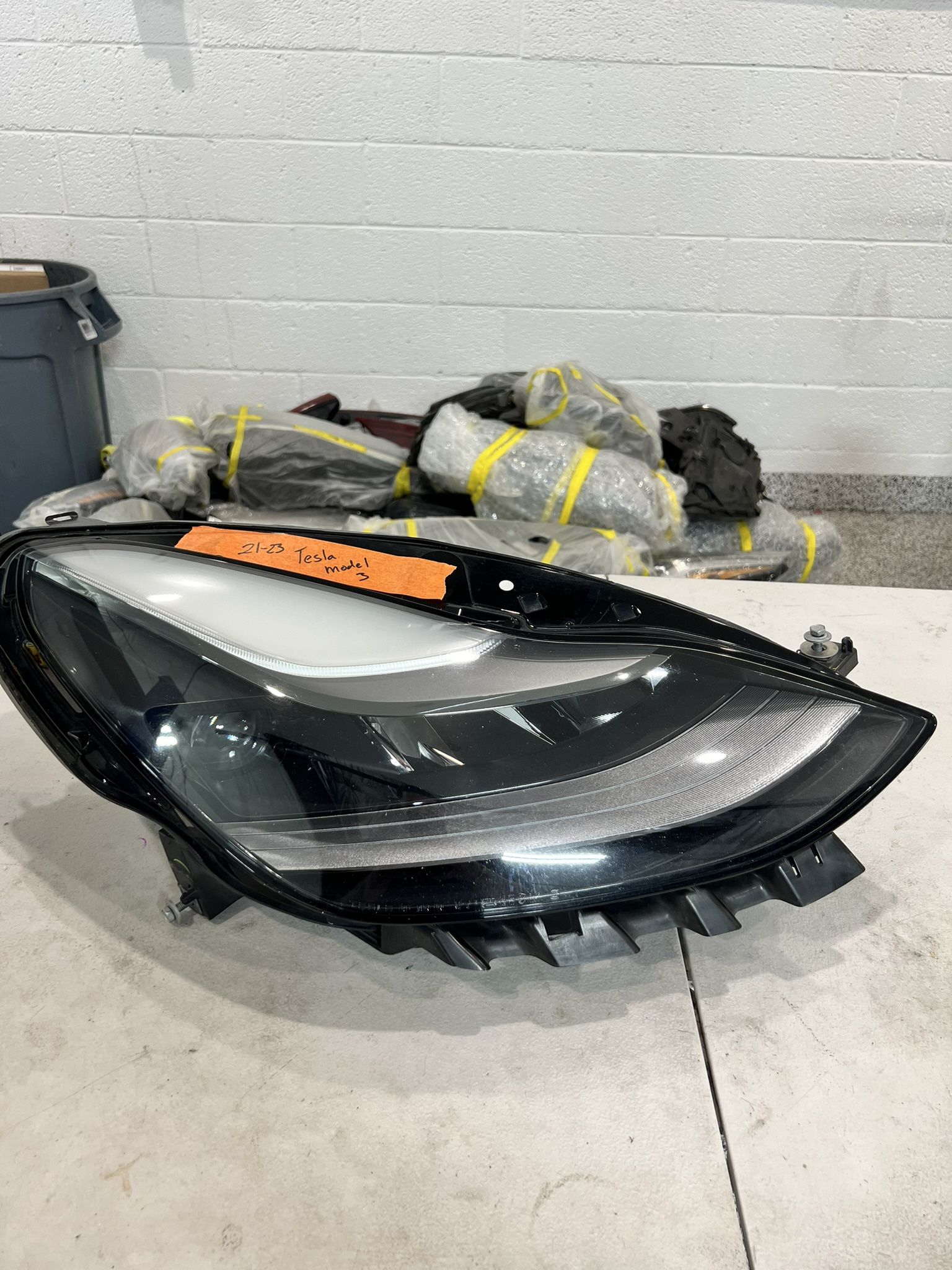 21-23 Tesla Model 3 Passenger Headlight