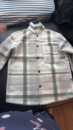H and M size M