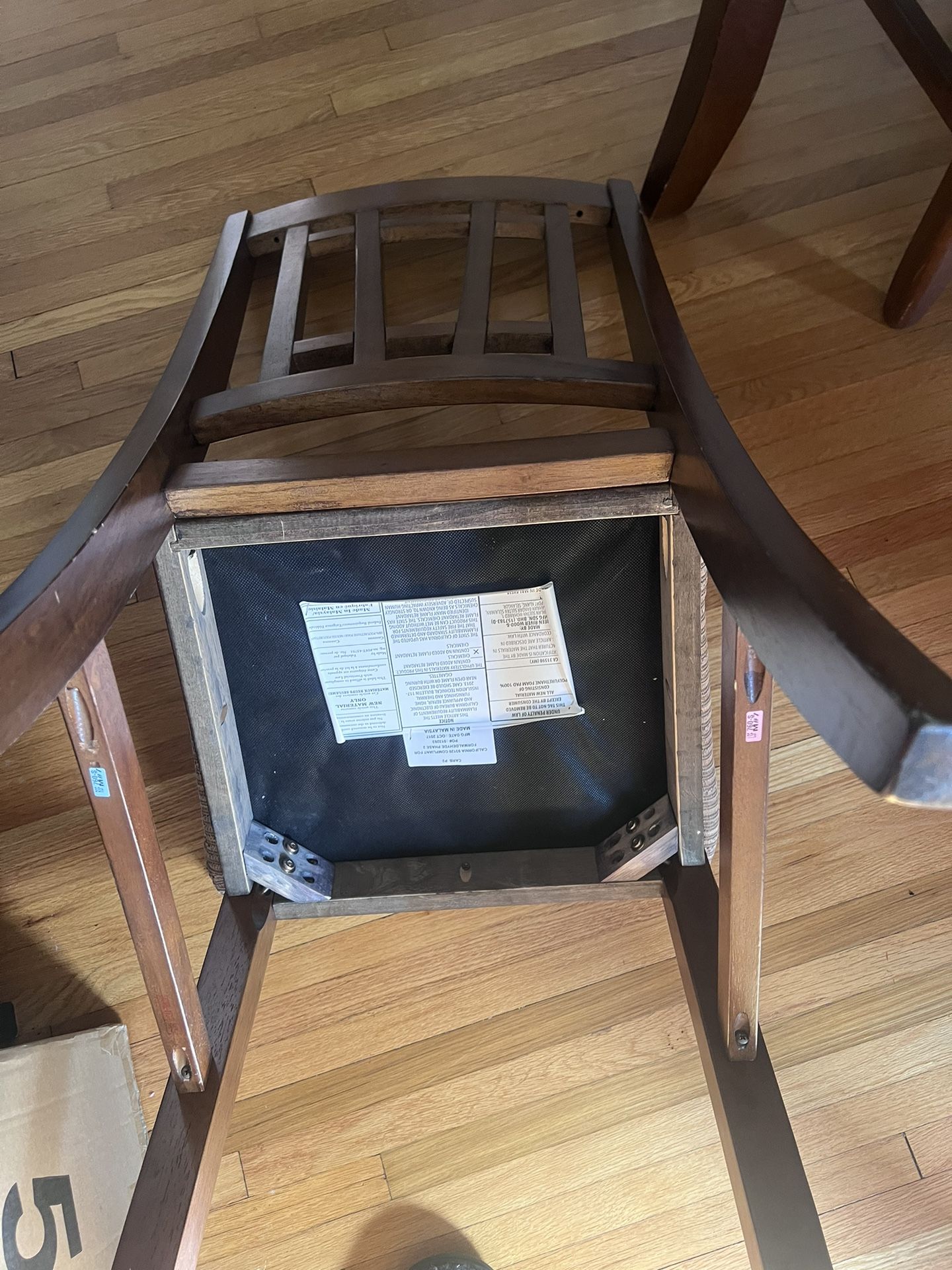 Dining Table With 4 chairs
