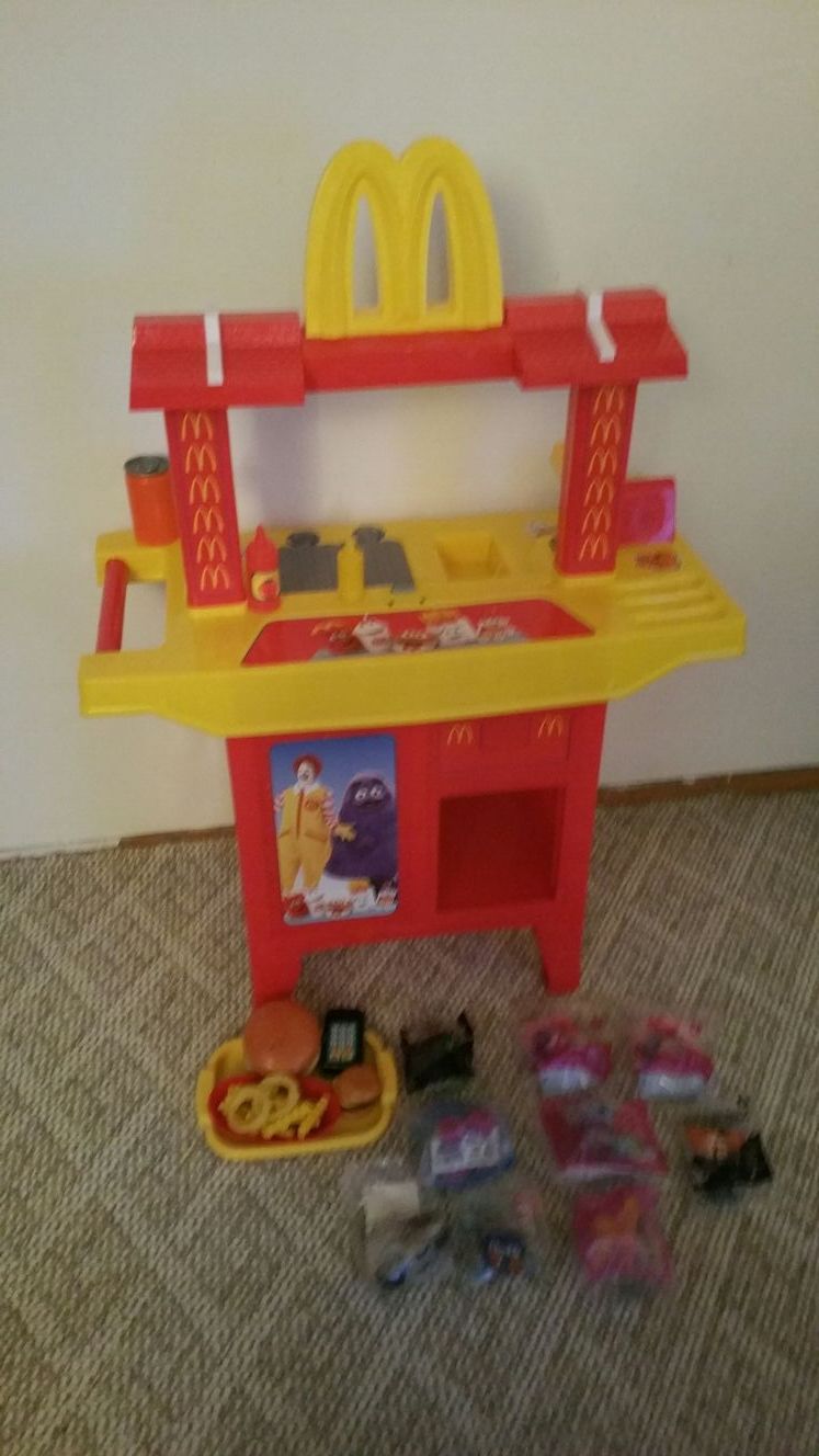 McDonalds Drive Thru Playset Child Size w/ Accessories Makes Sounds "AS IS"