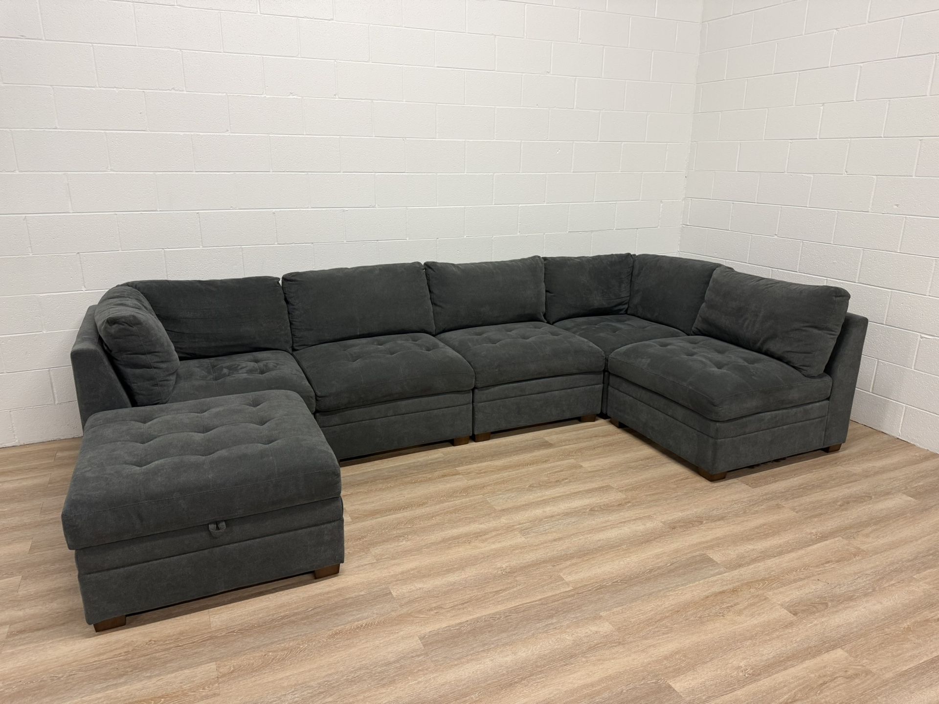 Thomasville Tisdale 6-Piece Modular Sectional w/ Storage Ottoman – Delivery Available