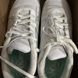  White Shoes Cheer 