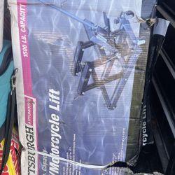 NEW Pittsburgh 1500 lb Capacity ATV/Motorcycle Lift