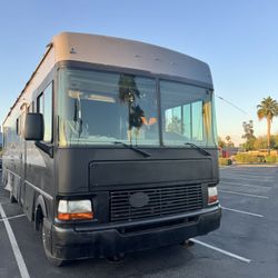 2000 Fleetwood Bounder