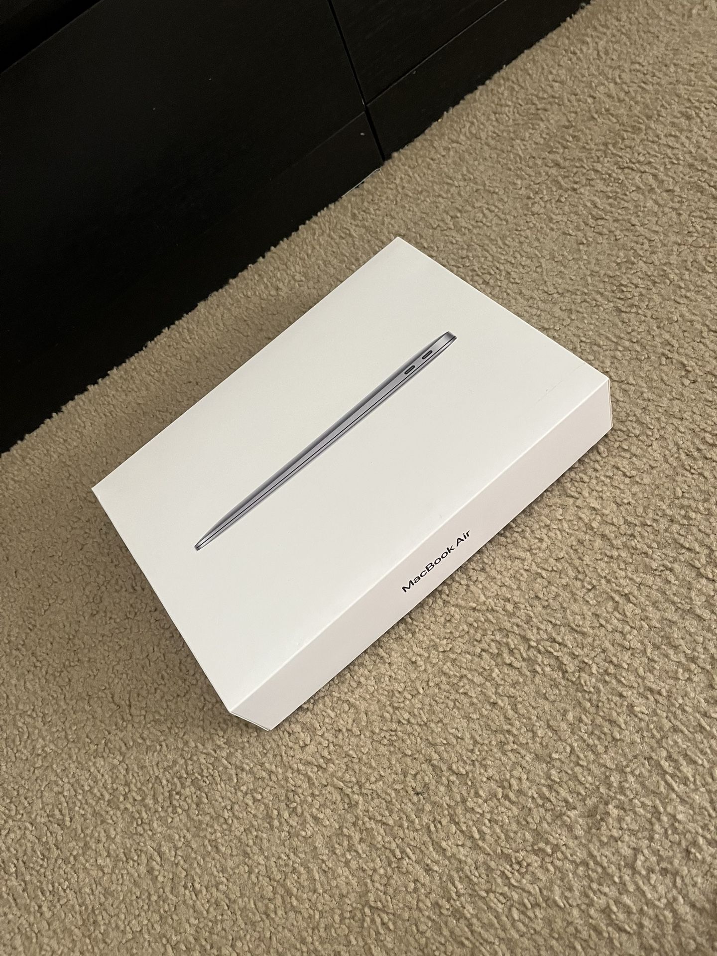 Empty Box Macbook Air