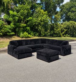Ashley Furniture Sectional with Chaise plus Matching Ottoman [FREE Delivery]