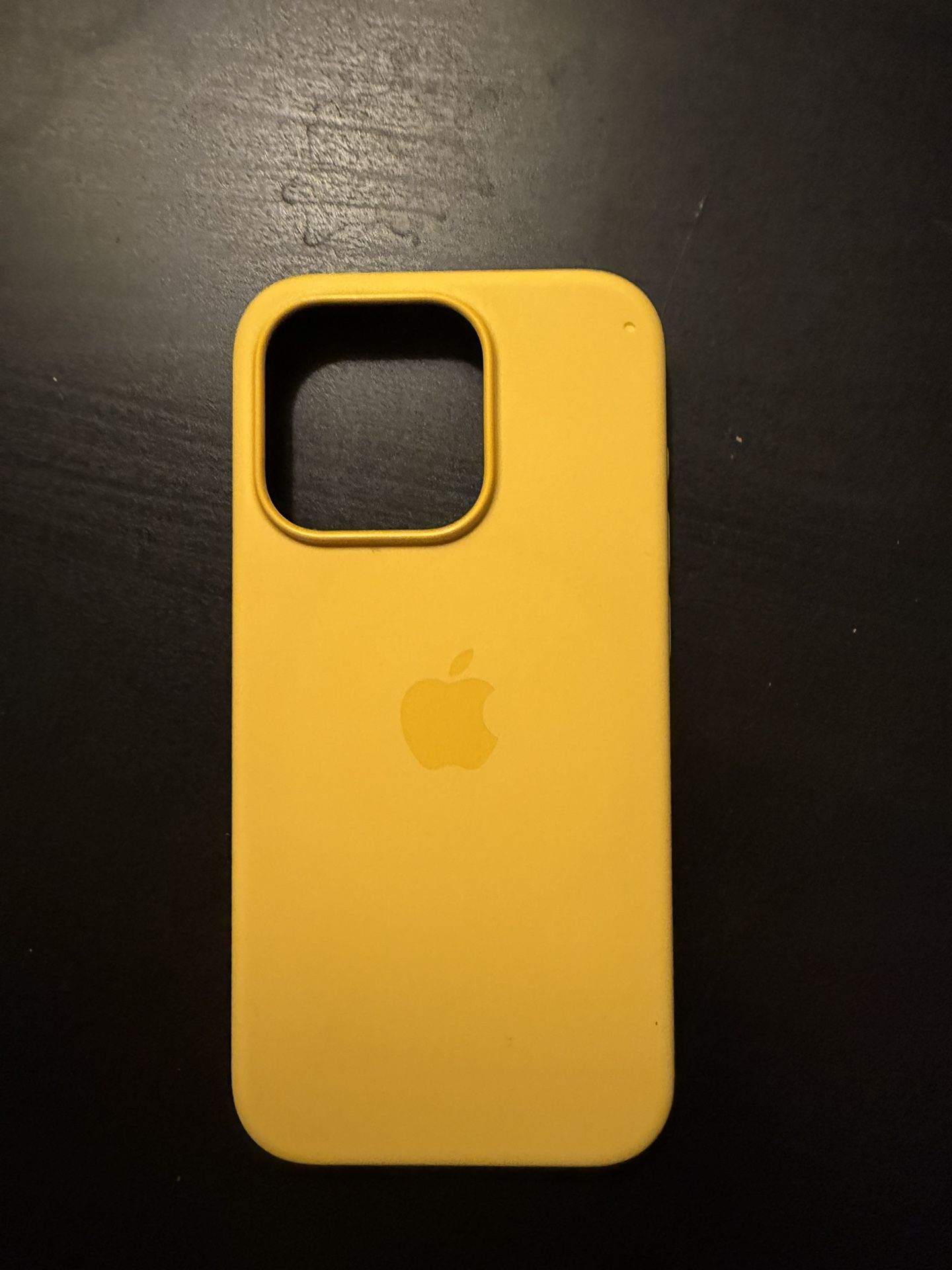 Apple MagSafe Sillicone Case For iPhone 15 Pro