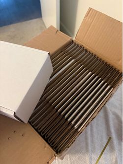 20 - 5x5x2 White Shipping Boxez