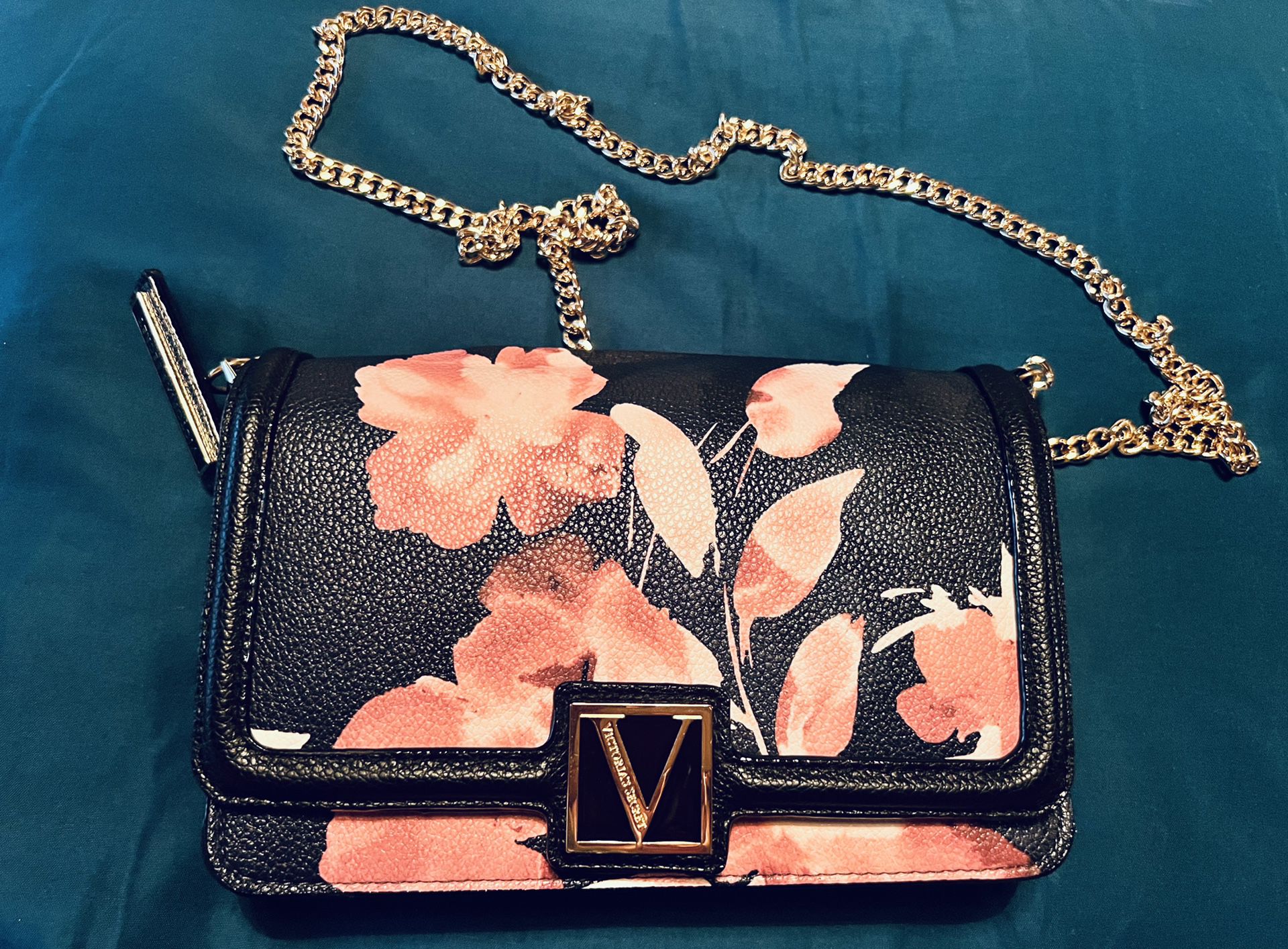 small victoria secret sling bag