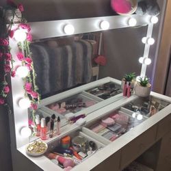 Vanity 