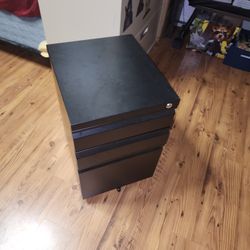 3 Drawer Filing Cabinet 