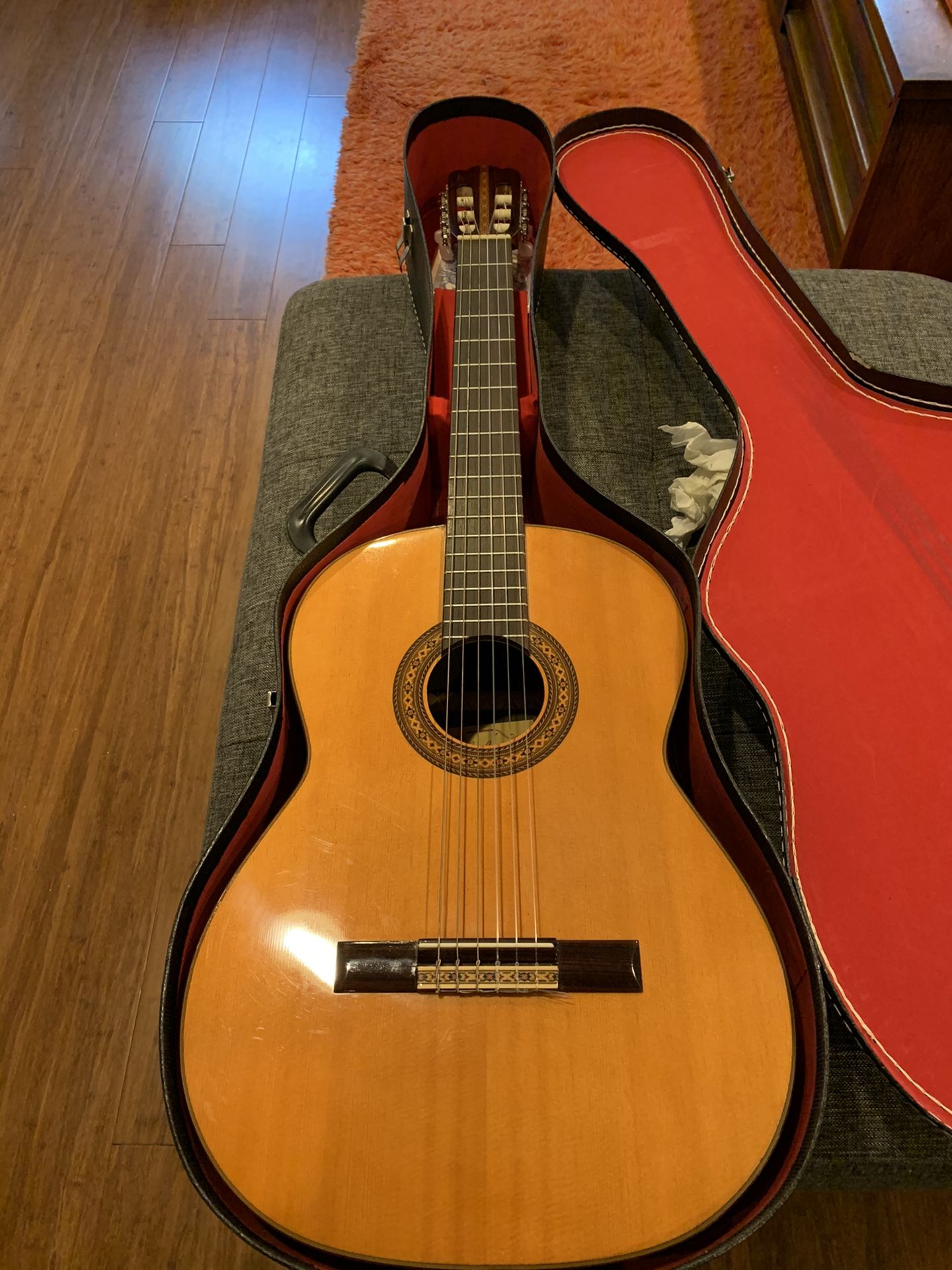 Lyle acoustic guitar with case for Sale in Seattle, WA - OfferUp