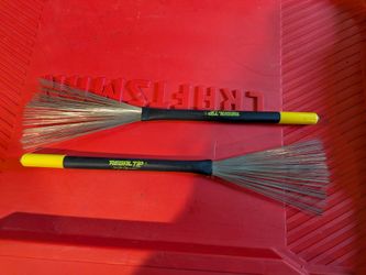 Regal tip Clayton Cameron brushes for drums