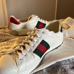 Gucci 2 Usadas Cómo Nuevos Size 12  $300