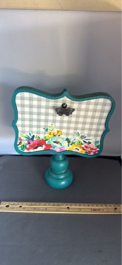 Pioneer woman decor