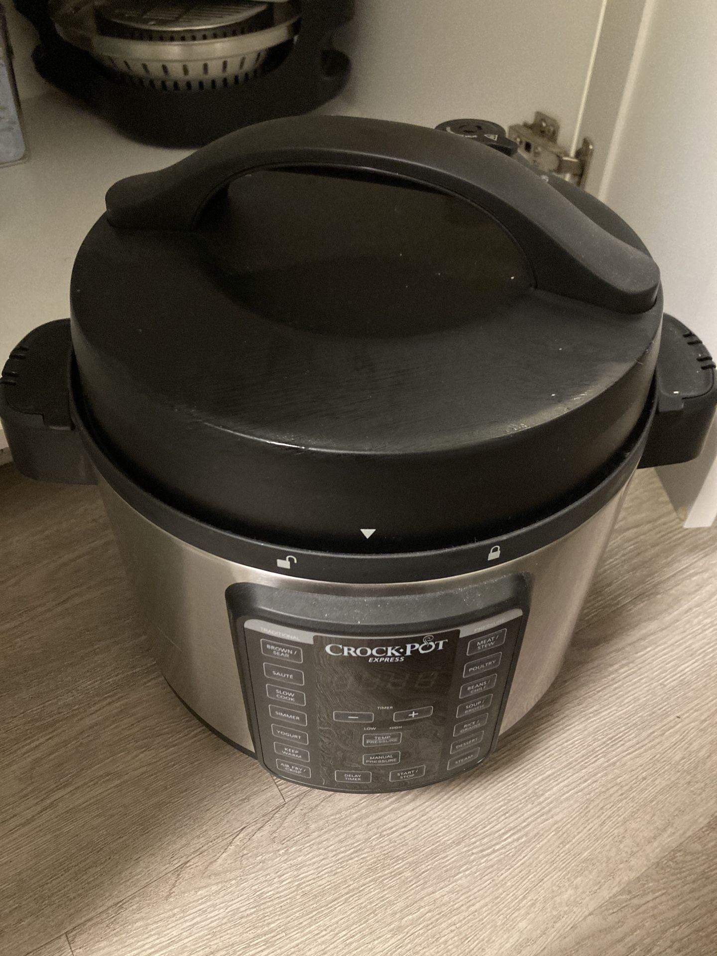  Crock-pot SCCPPA800-V1 Express Crisp 8-Quart Pressure Cooker  Includes Air Fryer Lid, Stainless Steel: Home & Kitchen