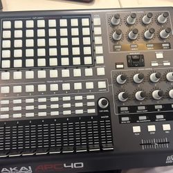 Akai APC40 Gen 1 Ableton Controller – Works Great, One Cap Missing