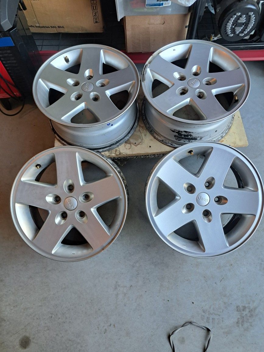 17 " Rims with Sensors For Jeep.