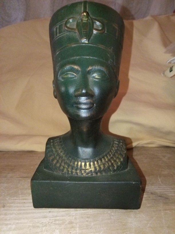 Nefertiti Ceramic Bust