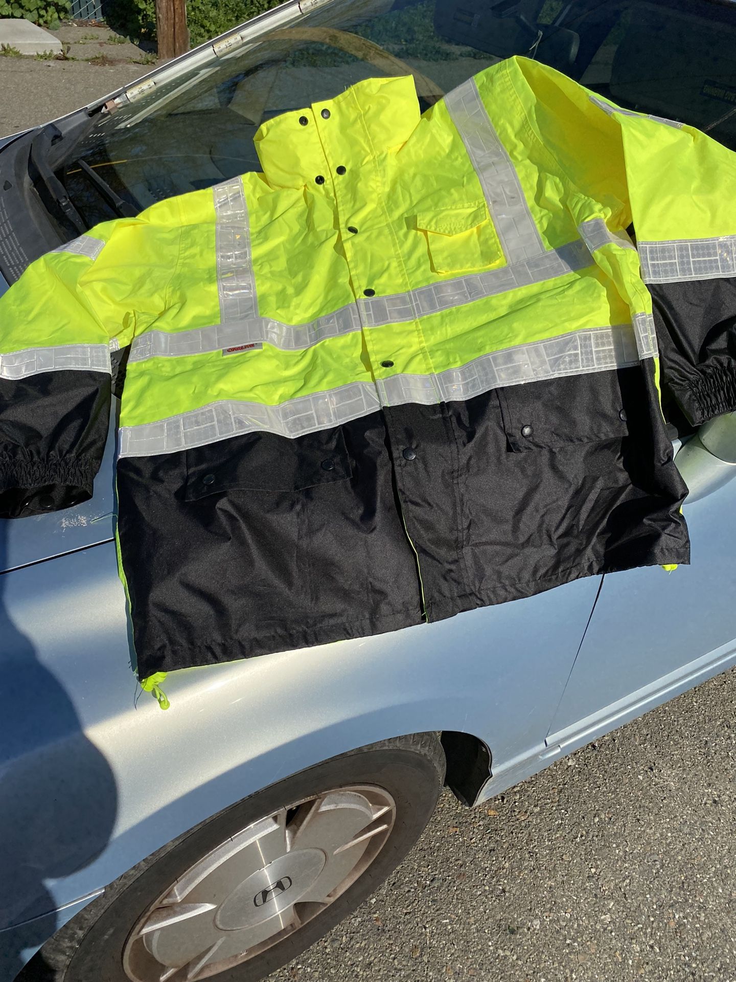 ML Kushigo Safety Raincoat -New