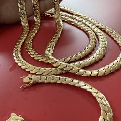 212 grams Solid And Heavy Miami Cuban links necklace and bracelet🔥🔥