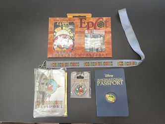 3 Disney Employee Exclusive Passports Epcot Collectibles Disneyana