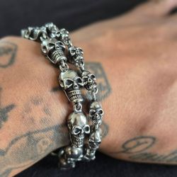 Skull bracelet jewelry chain