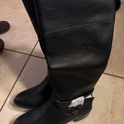 Ladies Boots Size 8.5