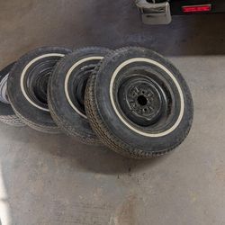 (4) fr78x14 on Ford rims